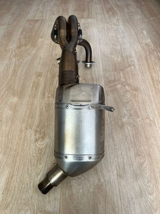 Linha escape completa Akrapovic XSR 700