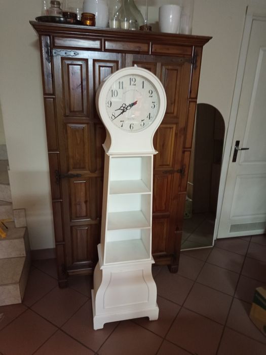 Sprzedam zegar stojący stylizowany