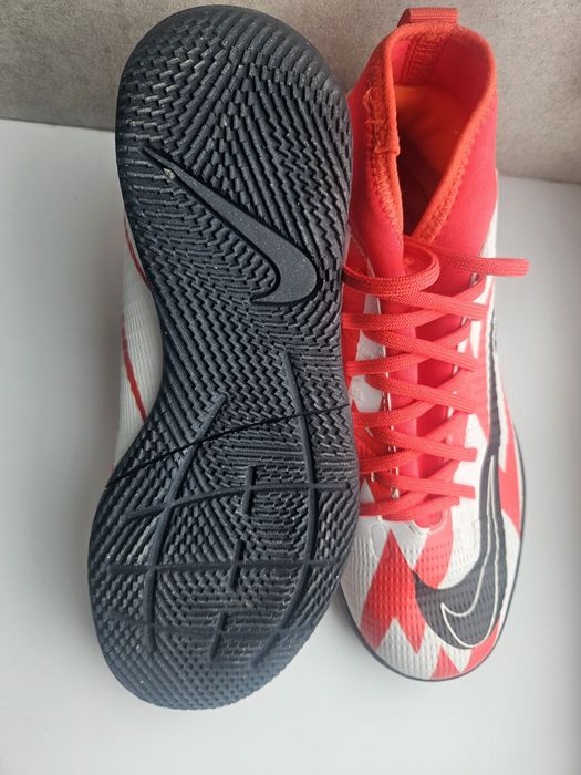 Футзальне взуття Nike CR7