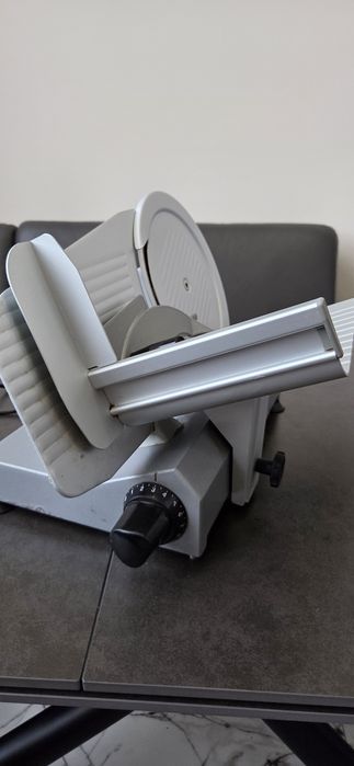 Професійний слайсер