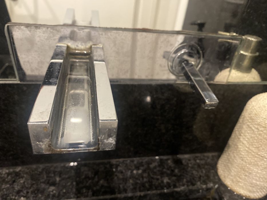 Torneira (fonte) de casa de banho