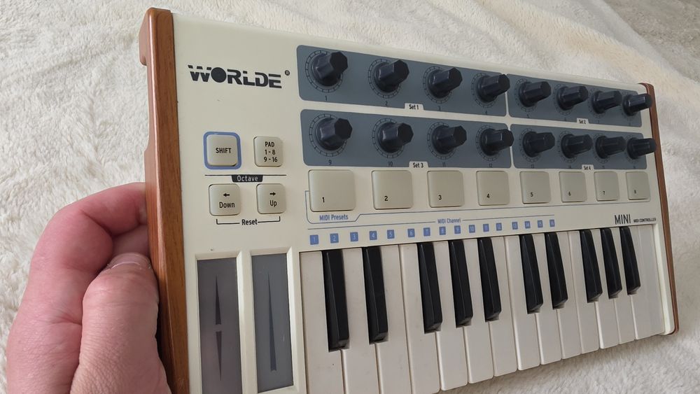 World Mini midi controller