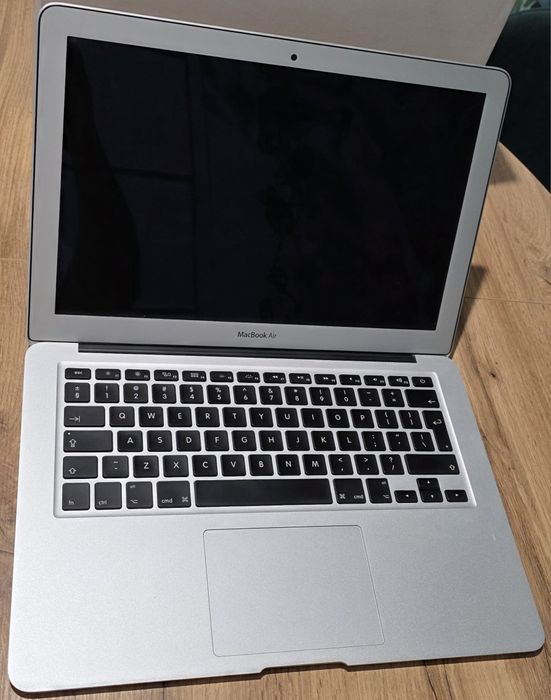 Super cienki laptop MacBook Apple A1466 13,3 cala