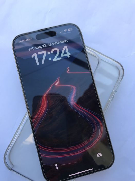 iPhone 15 Pro 256 GB64740590048642120