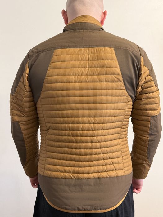 Легкий пуховик, куртка   Eddie Bauer