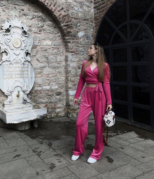 Велюровий костюм