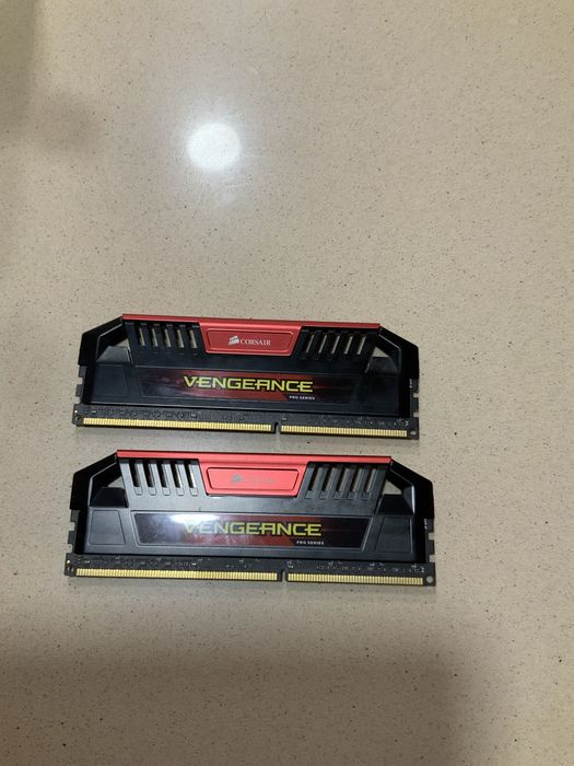 Memórias Corsair VENGEANCE Pro Series