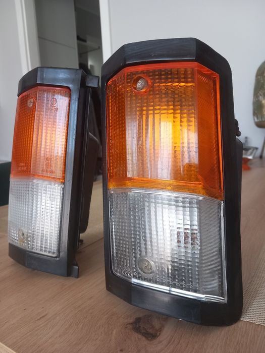 Kierunkowskazy pozycjokierunki fiat 125p  komplet