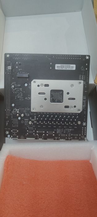 JGINYUE B650i Night Devil  Mini ITX Socket AM5 KomputeryPC