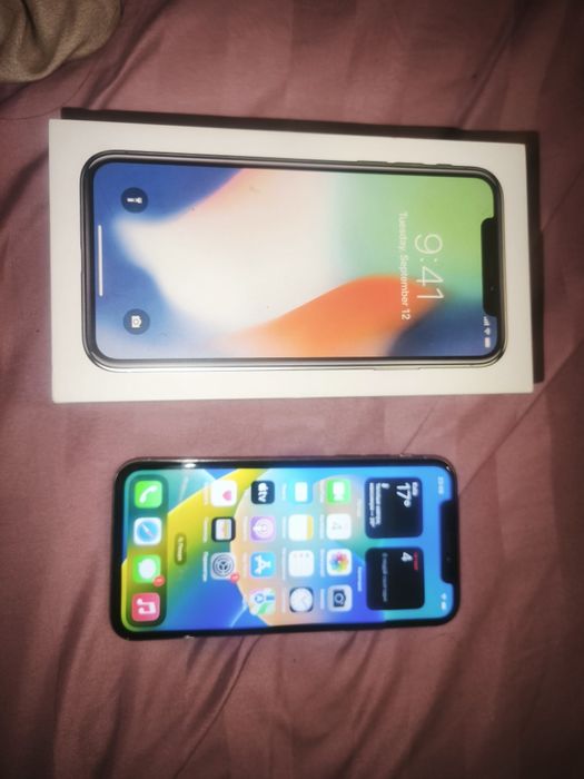 Продам Айфон 10 64GB