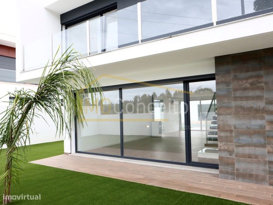 Moradia T5 | Isolada - Piscina e Garagem Fechada | Entroncamento