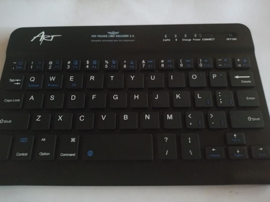 Etui na tablet ART + bezprzewodowa klawiatura.