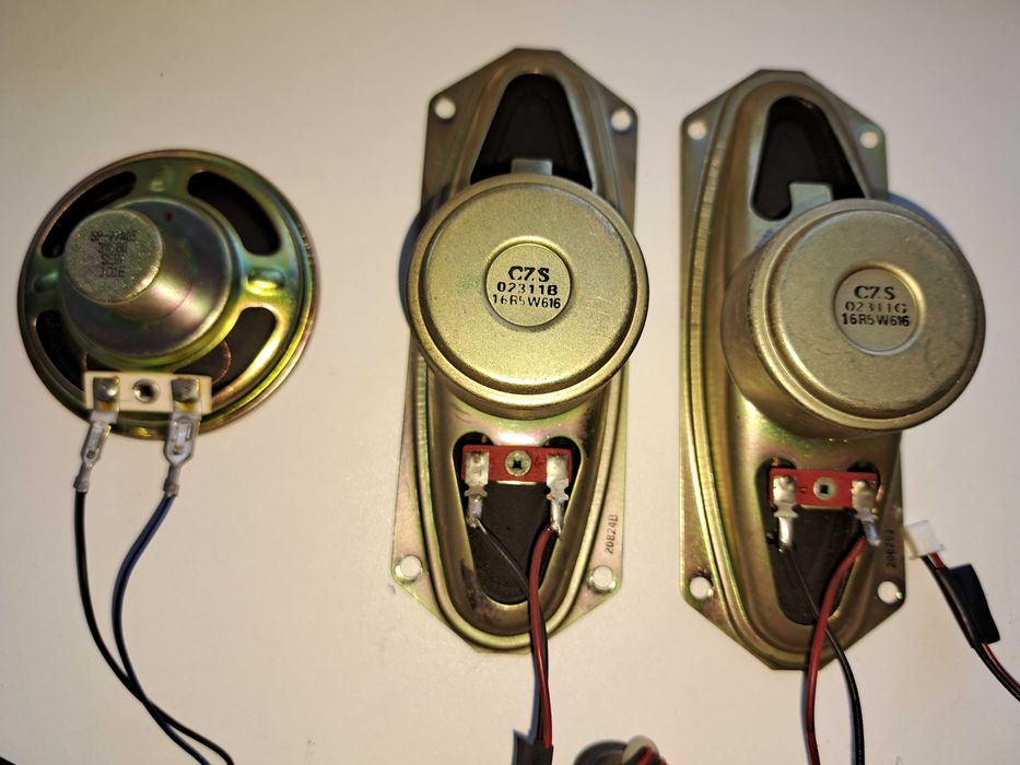 Акустические динамики двух размеров