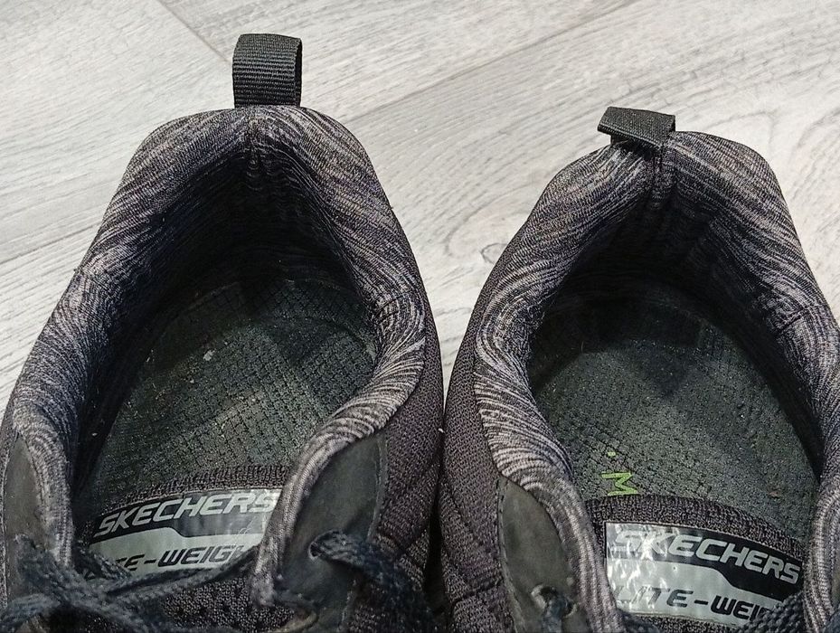 Оригінальні кросівки Skechers Lite-Weight