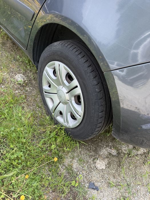 Vendo skoda fabia 2008 para peças ou inteiro