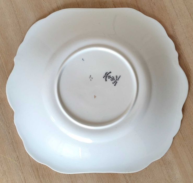 Conjunto de Porcelana Inglesa "Pearl Bridgwood"