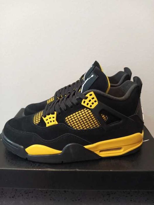 Buty Jordan 4 retro Thunder R.42
