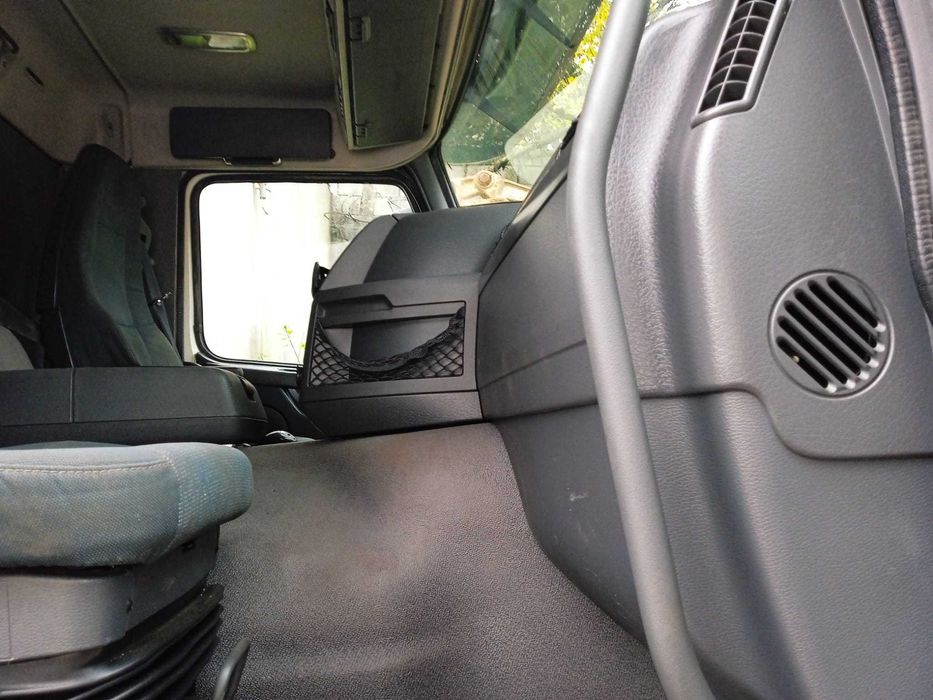 Volvo FM 330 Camião porta máquinas com rampas
