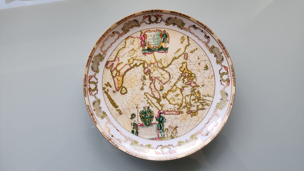 Coleção de pratos Portugal e o Oriente