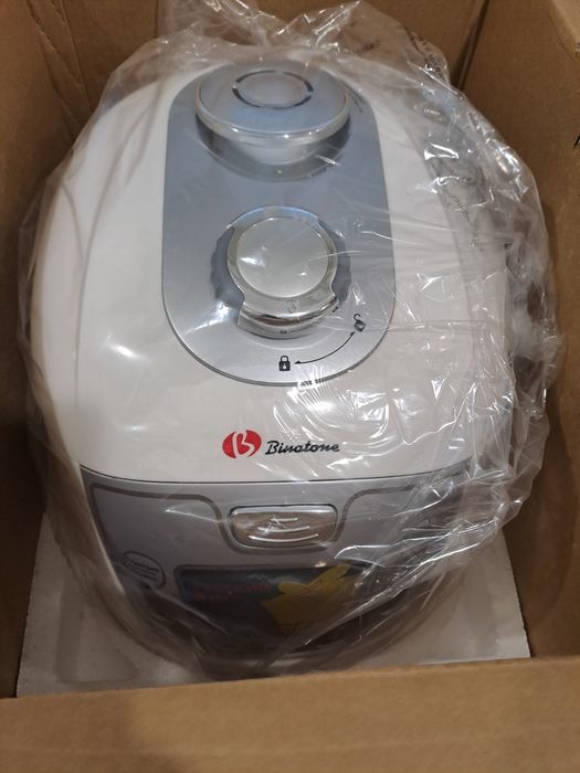 Продам мультиварку новую.