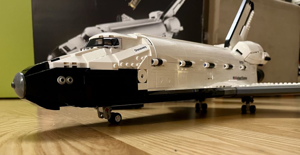 LEGO 10283 Creator Expert - NASA Discovery Space Shuttle