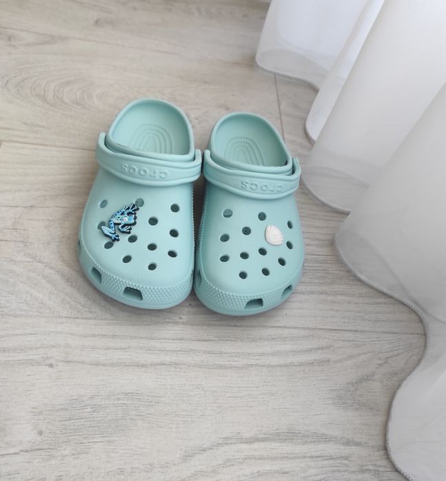 Crocs Classic жіночі  M5/W7 (36–37)