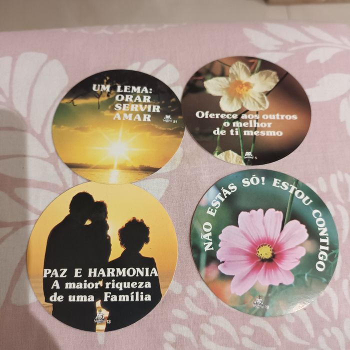 Ver fotos cromos e autocolantes preço meramente ilustrativo