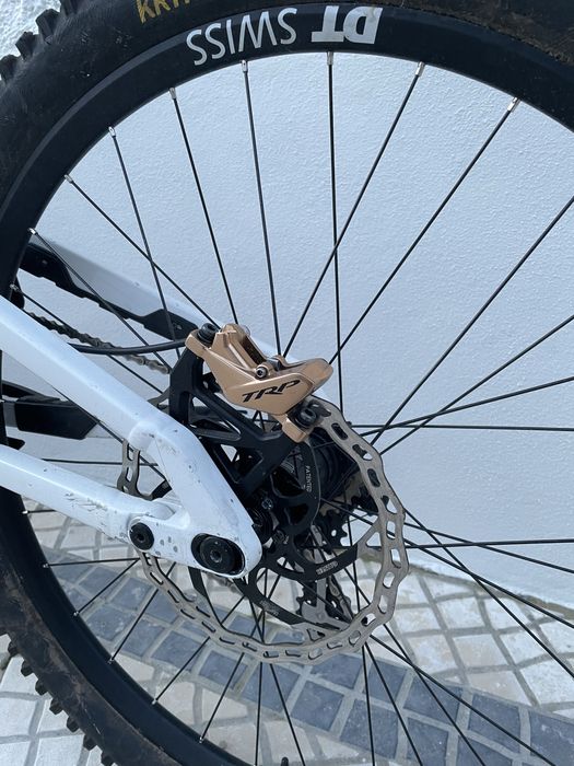 Commencal supreme v5