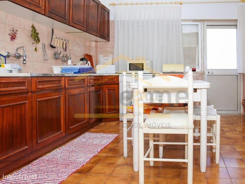 Magnífico Apartamento T3 - Centro do Carregado, Alenquer