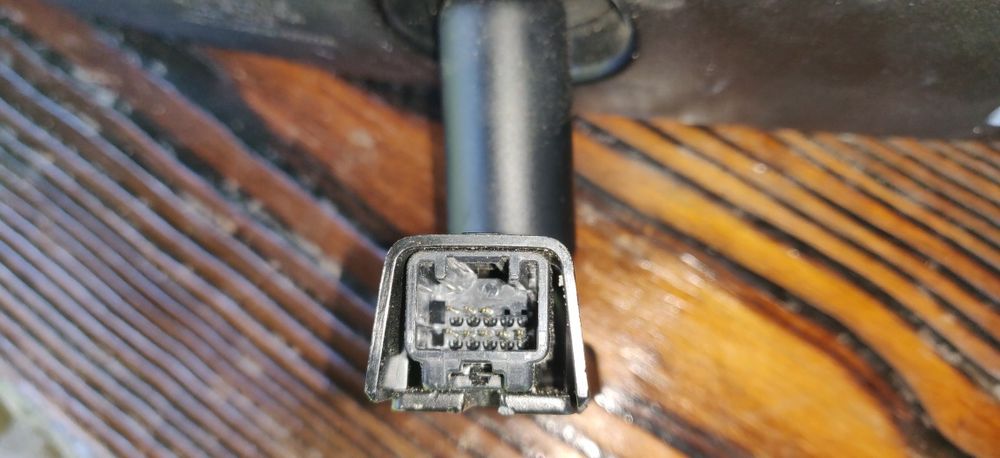 Дзеркало салонне заднього виду з дисплеєм

Sonata Optimа повна опція