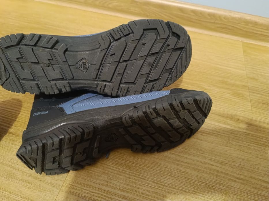 Buty quechua rozm 37 dla bliźniaczek