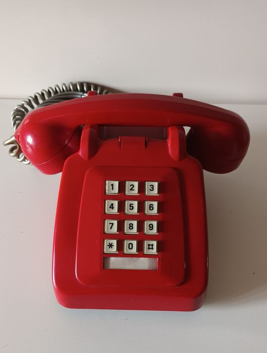 Telefone vermelho