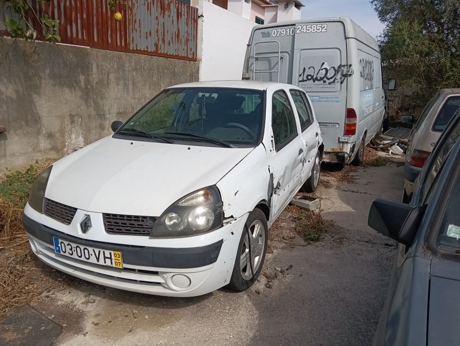 Renault Clio 1.2 16v 2003 para peças o reparação