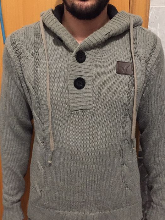 Camisola com capuz da Voi Jeans London