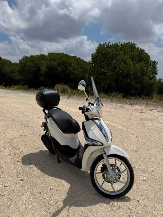 Piaggio Liberty 125 ABS – 2023 – 1.850 km – Como nova