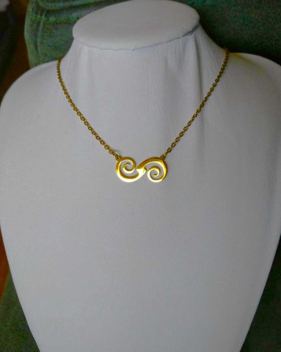 Colar Aço Dourado c/ Infinito Trabalhado NOVO