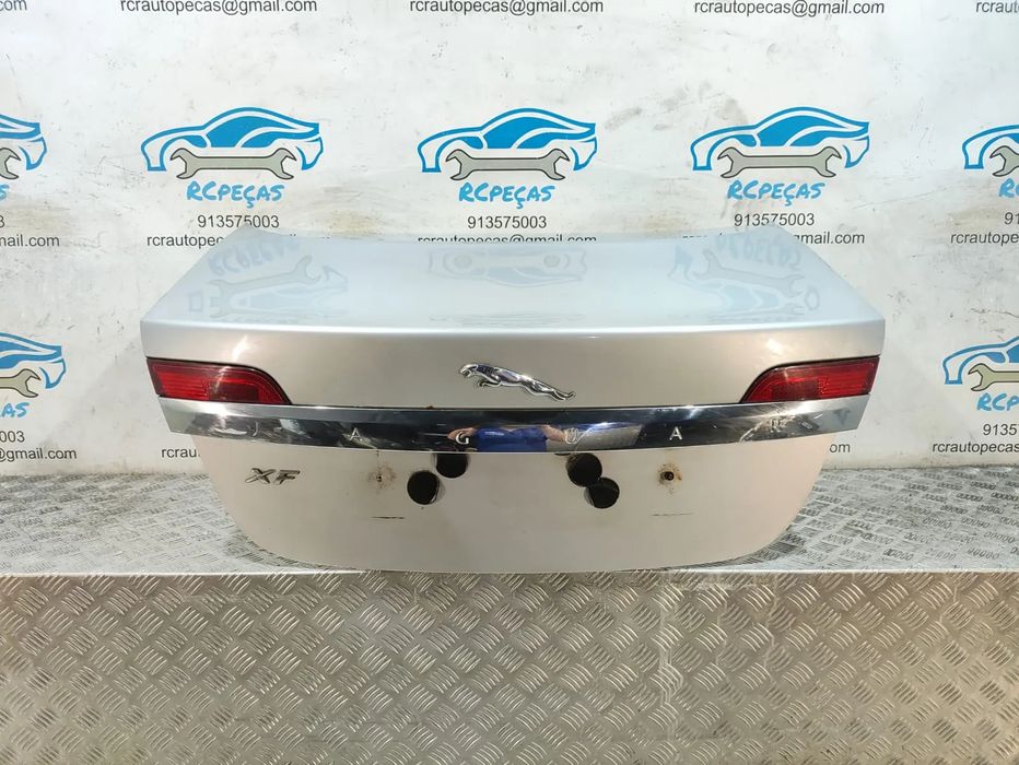Mala Jaguar XF X250 Pre-Facelift com Câmara - Tampa mala