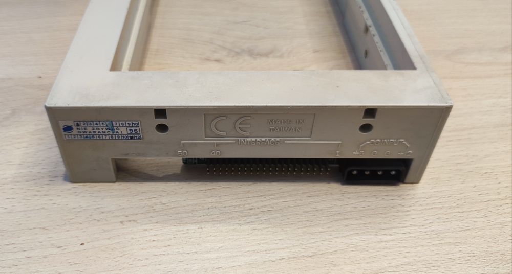 Kieszeń na dysk HDD 3,5' ATA IDE do zatoki 5,25 część wewnętrzna