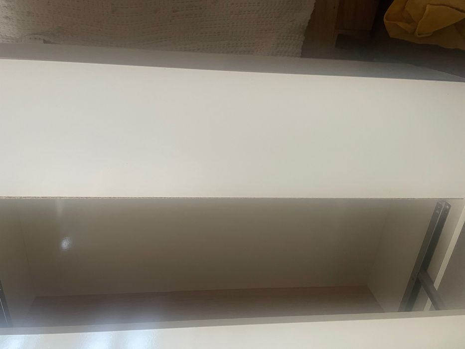 Móvel de centro JOM