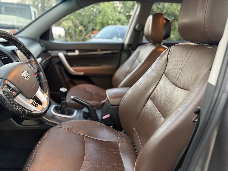 Kia Sorento 2.0CRDI 150cv 7 lugares 2011 Oportunidade de negócio Naciokal
