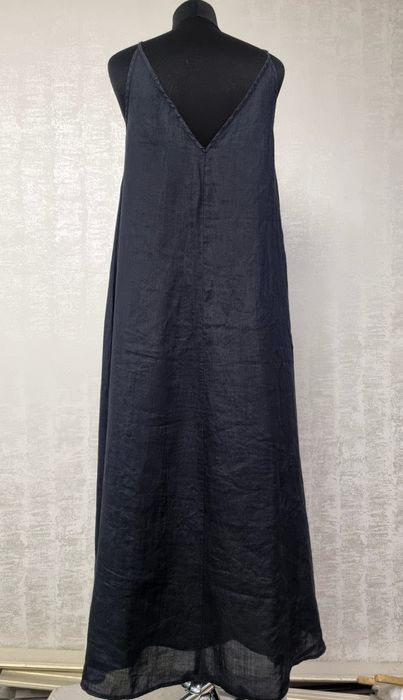 Сарафан на бретелях з тканини рамі