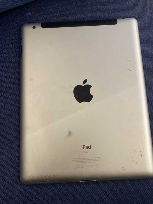 Продам іPad 16гб заблокований айклауд