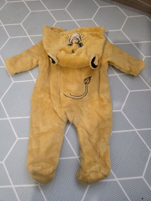 Kombinezon niemowlęcy 62r SIMBA (SMYK)