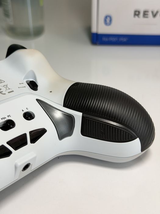 Бездротовий геймпад Nacon Revolution 5 Pro White (PS5 / PS4 / PC)
