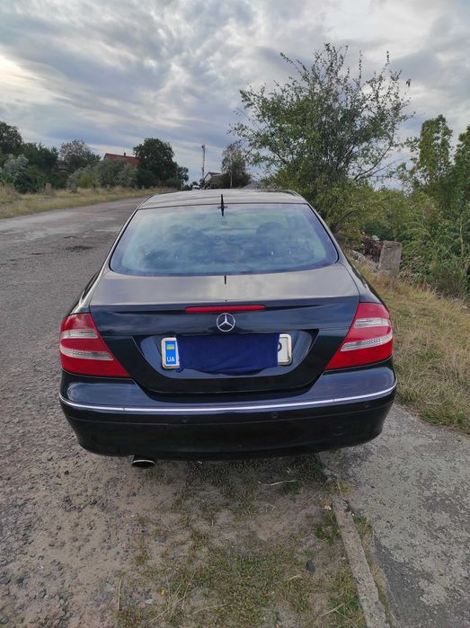 Mercedes Benz CLK (C209)