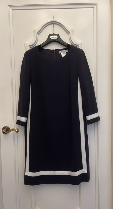 MAX MARA piękna klasyczna sukienka z białymi lamówkami