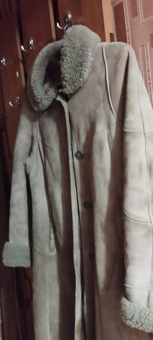 Продаётся женская дубленка