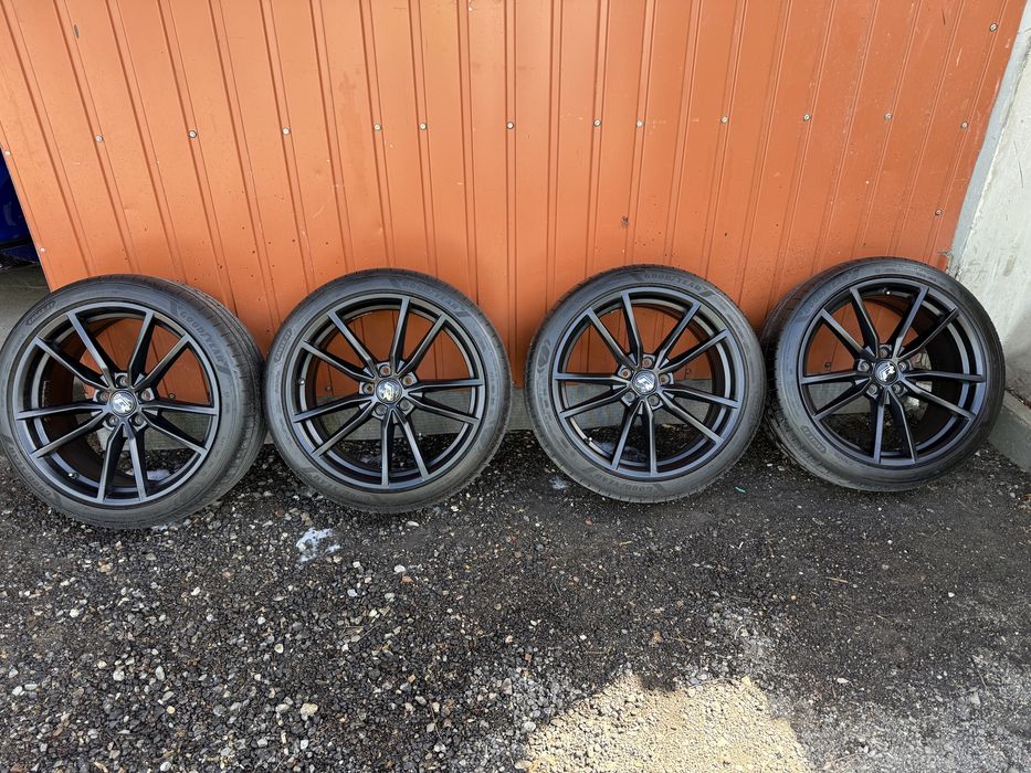 Felgi Pretoria 5x112 R19 8Jx19 et 44 czarna Satyna „R” Wieliczka • OLX.pl