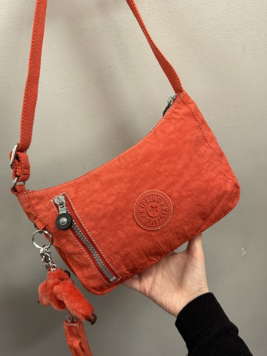 Torebka bagietka na ramię do ręki Kipling jak nowa