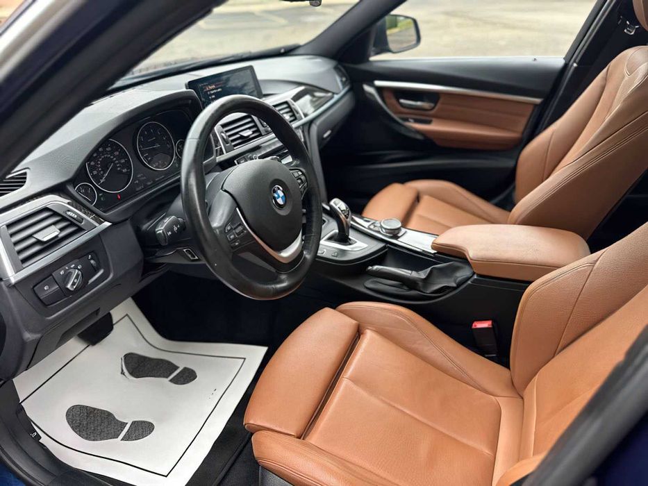 BMW 3 Series 330i xDrive      2017